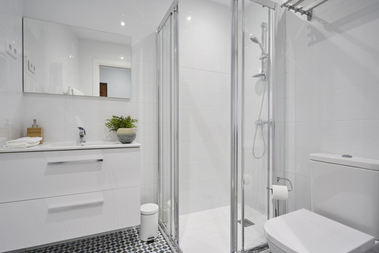 Leeways Apartment In Fucar Madrid Extérieur photo